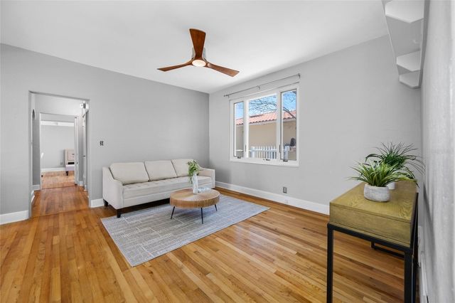 205 25TH AVENUE NE, St Petersburg, FL 33704