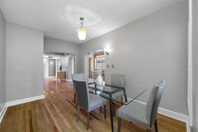 205 25TH AVENUE NE, St Petersburg, FL 33704