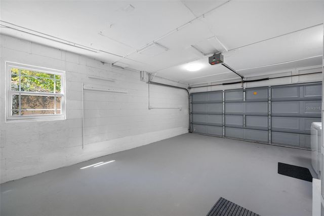 205 25TH AVENUE NE, St Petersburg, FL 33704