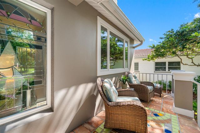 205 25TH AVENUE NE, St Petersburg, FL 33704