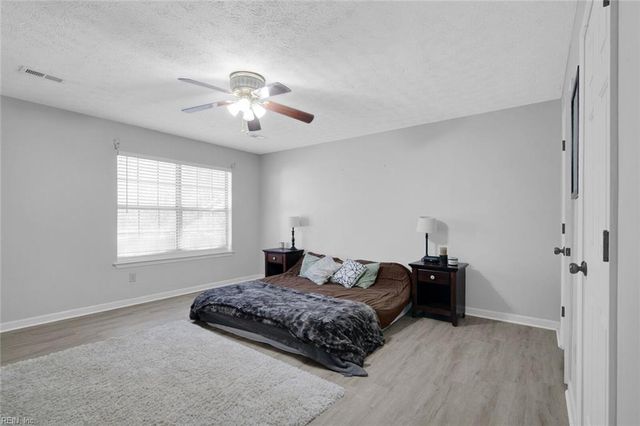 124 Woodside DR, Williamsburg, VA 23185