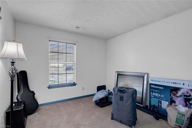 124 Woodside DR, Williamsburg, VA 23185