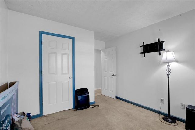 124 Woodside DR, Williamsburg, VA 23185