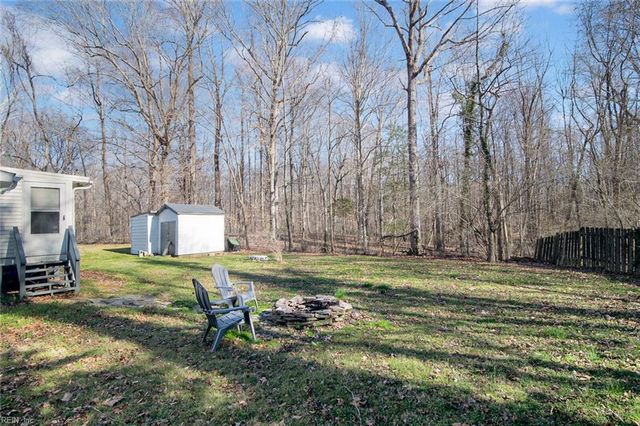 124 Woodside DR, Williamsburg, VA 23185