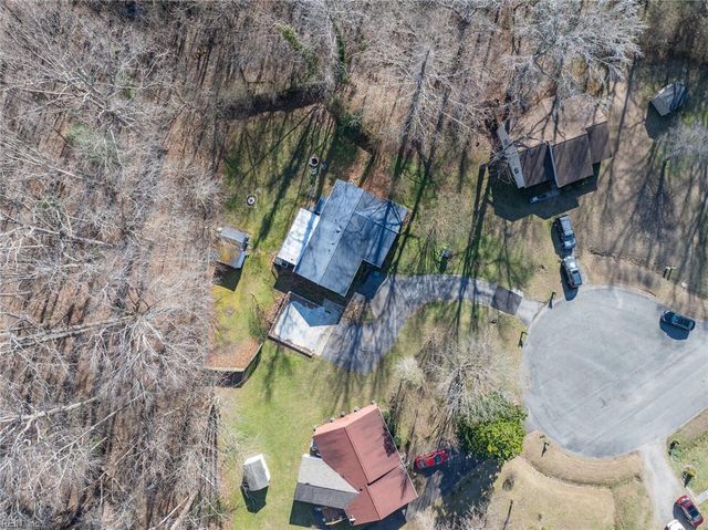 124 Woodside DR, Williamsburg, VA 23185