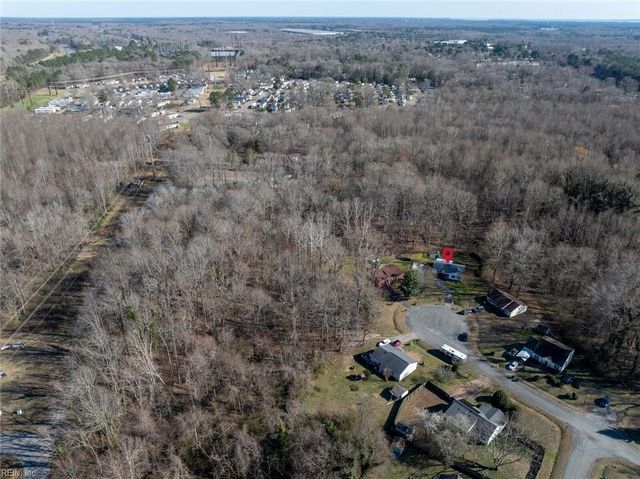 124 Woodside DR, Williamsburg, VA 23185