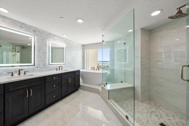 1170 GULF BOULEVARD 605, Clearwater, FL 33767