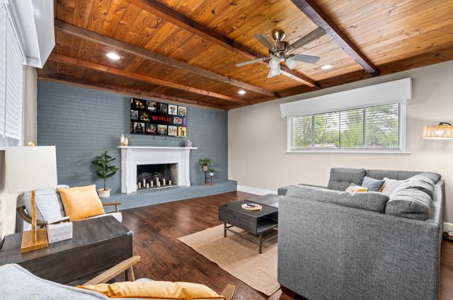 1110 Park Street, Arlington, TX 76011