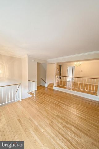 2718 FRANKLIN CT, Alexandria, VA 22302