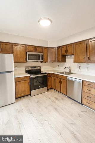 2718 FRANKLIN CT, Alexandria, VA 22302