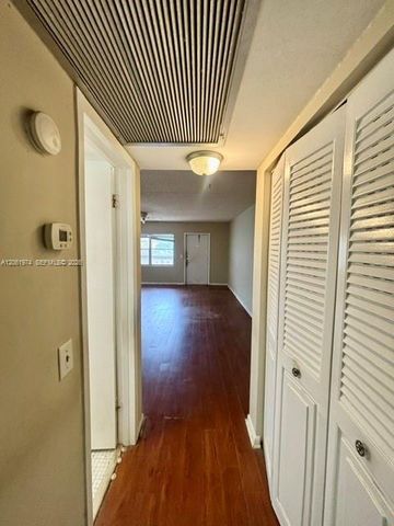 394 Mansfield J J, Boca Raton, FL 33434