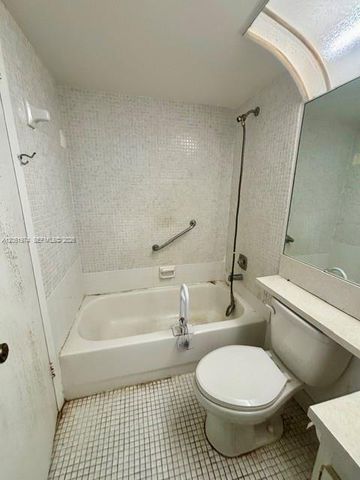 394 Mansfield J J, Boca Raton, FL 33434