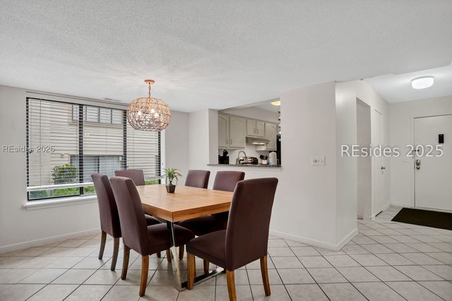 15 Deallyon Ave Apt 1, Hilton Head Island, SC 29928