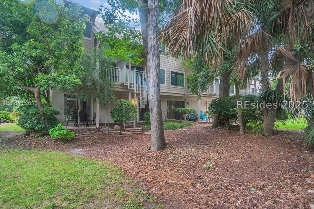 15 Deallyon Ave Apt 1, Hilton Head Island, SC 29928