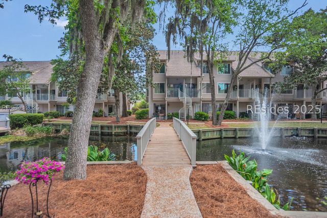 15 Deallyon Ave Apt 1, Hilton Head Island, SC 29928