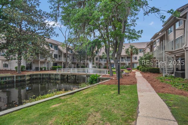 15 Deallyon Ave Apt 1, Hilton Head Island, SC 29928