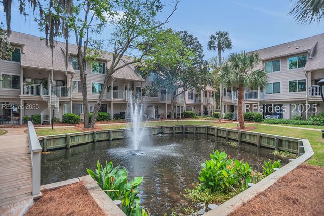15 Deallyon Ave Apt 1, Hilton Head Island, SC 29928