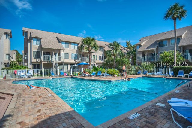 15 Deallyon Ave Apt 1, Hilton Head Island, SC 29928