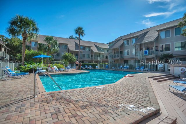 15 Deallyon Ave Apt 1, Hilton Head Island, SC 29928