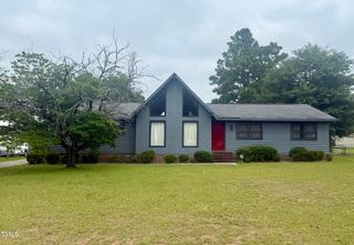 3522 Golfview Road, Hope Mills, NC 28348