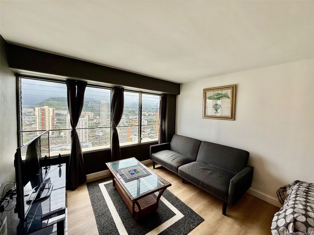 2525 Date Street 2904, Honolulu, HI 96826