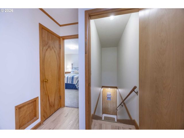 2170 Ne LAKE Dr, Lincoln City, OR 97367