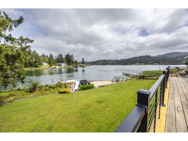 2170 Ne LAKE Dr, Lincoln City, OR 97367