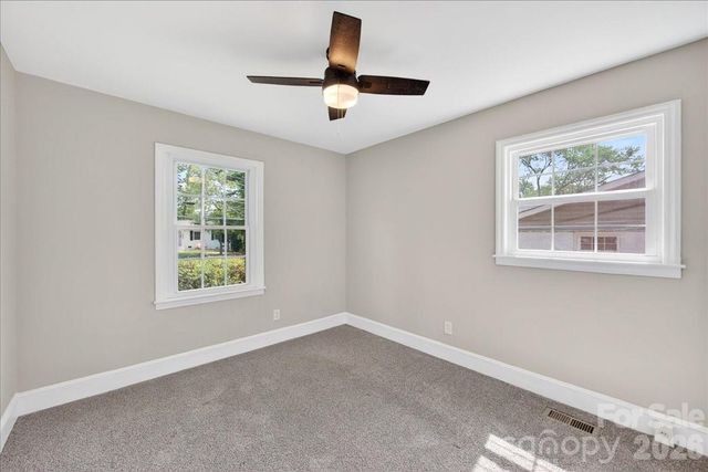 4820 Charleston Drive, Charlotte, NC 28212