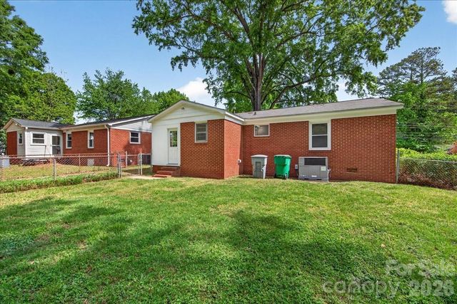 4820 Charleston Drive, Charlotte, NC 28212