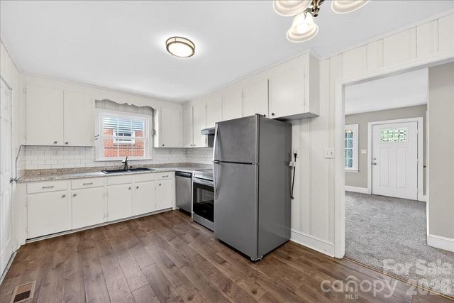 4820 Charleston Drive, Charlotte, NC 28212