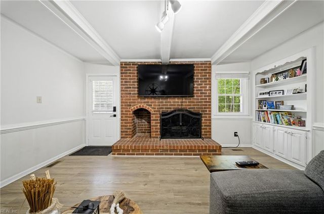 417 Saddle CT, Chesapeake, VA 23323