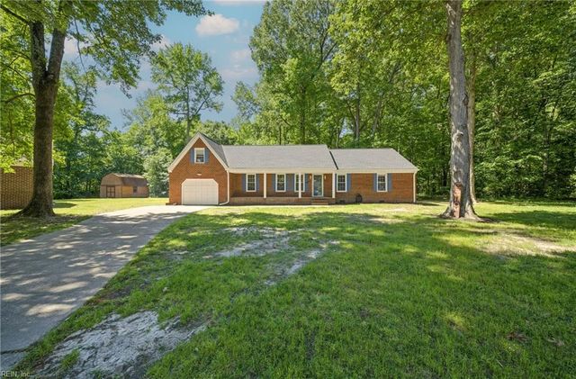 417 Saddle CT, Chesapeake, VA 23323