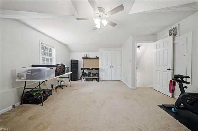 417 Saddle CT, Chesapeake, VA 23323