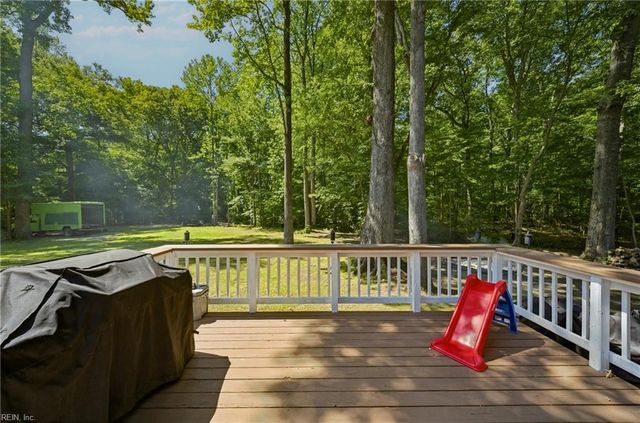 417 Saddle CT, Chesapeake, VA 23323