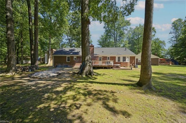 417 Saddle CT, Chesapeake, VA 23323