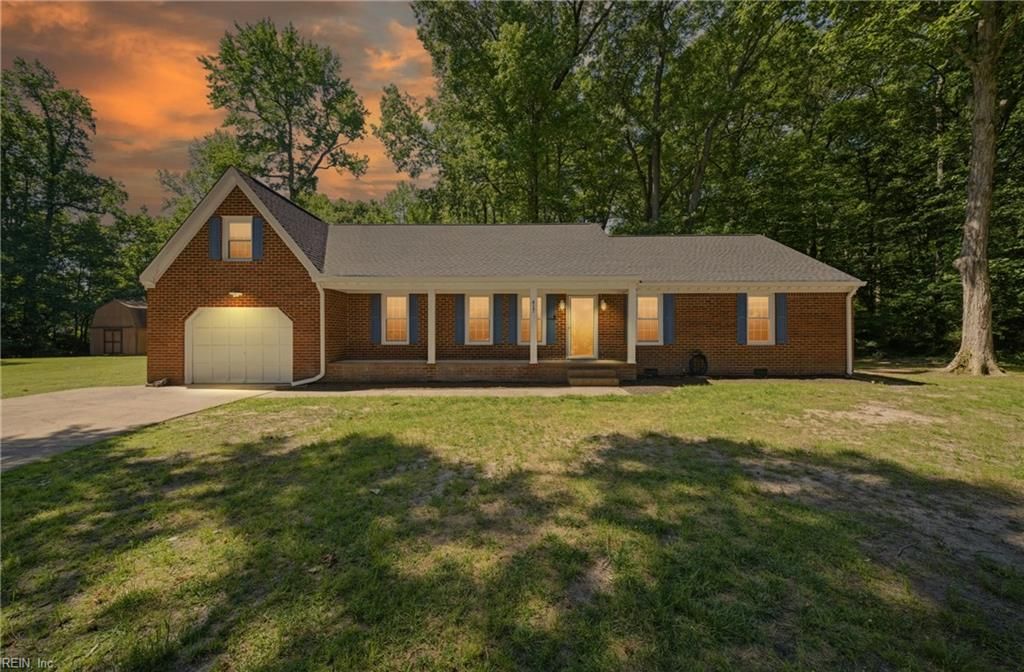 417 Saddle CT, Chesapeake, VA 23323