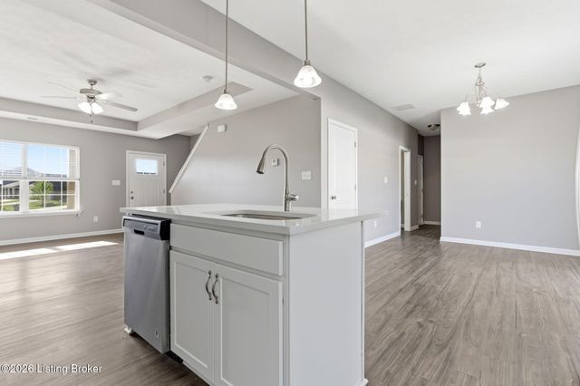 9901 Amarillo Ct, Louisville, KY 40291