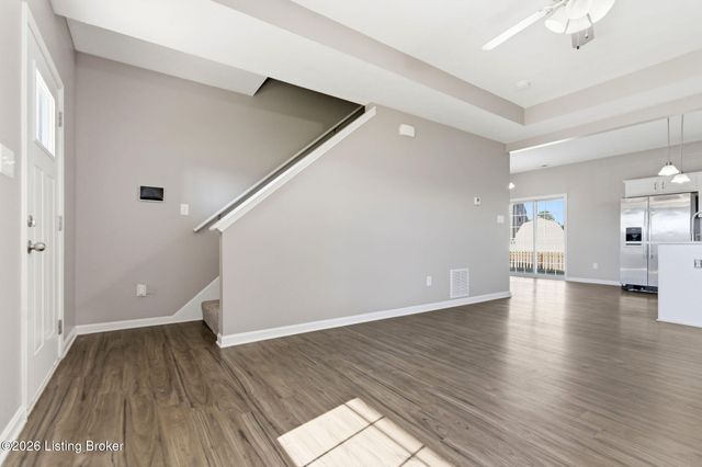 9901 Amarillo Ct, Louisville, KY 40291