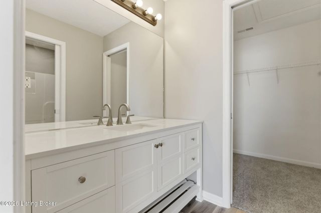 9901 Amarillo Ct, Louisville, KY 40291