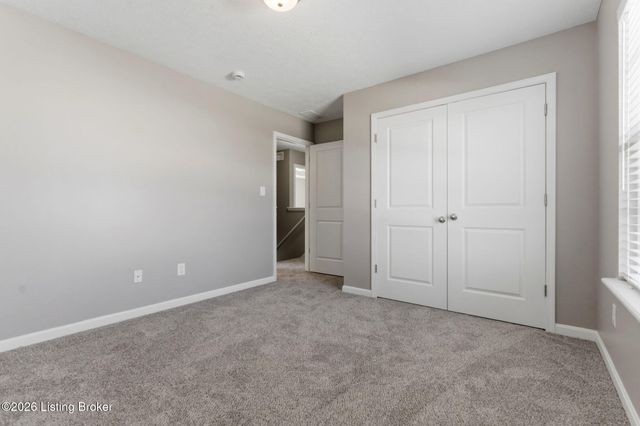9901 Amarillo Ct, Louisville, KY 40291