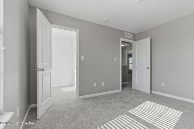 9901 Amarillo Ct, Louisville, KY 40291