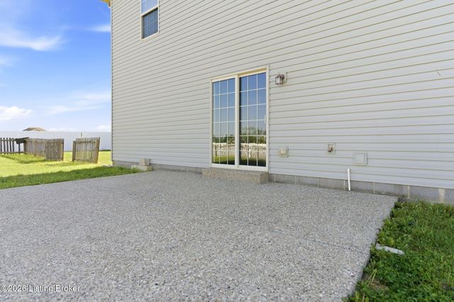 9901 Amarillo Ct, Louisville, KY 40291