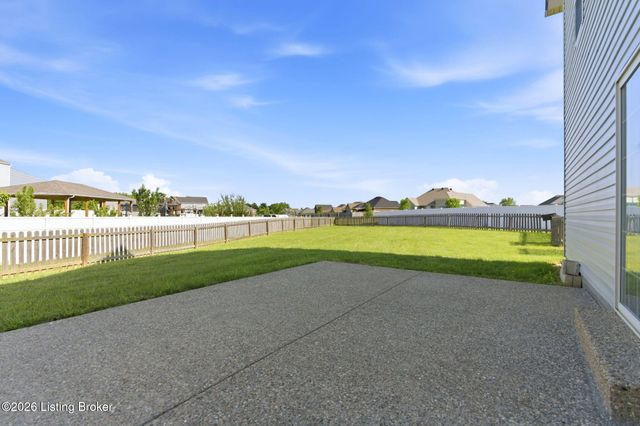 9901 Amarillo Ct, Louisville, KY 40291