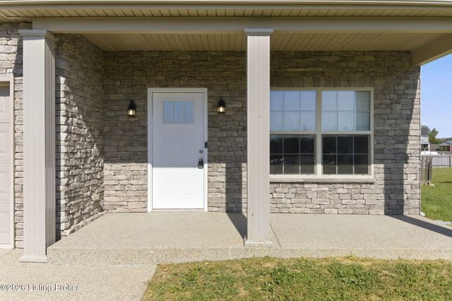 9901 Amarillo Ct, Louisville, KY 40291