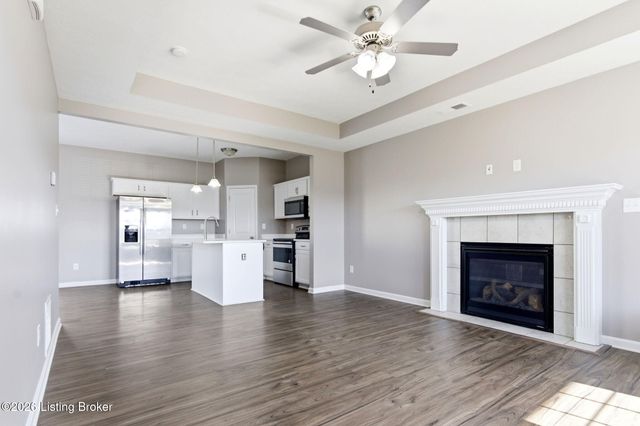 9901 Amarillo Ct, Louisville, KY 40291