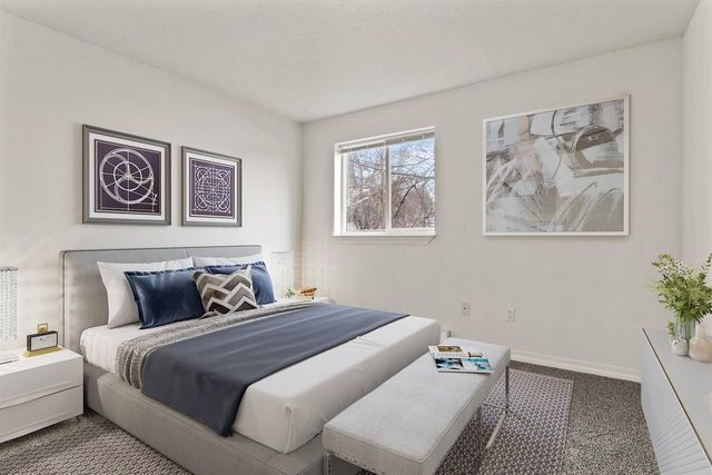 222 N Hutchinson Rd, Spokane Valley, WA 99212