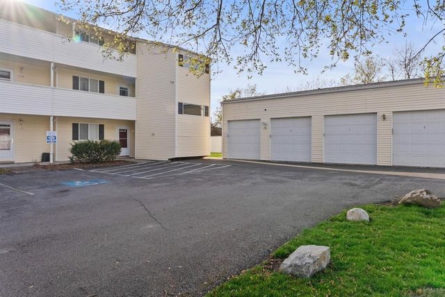 222 N Hutchinson Rd, Spokane Valley, WA 99212