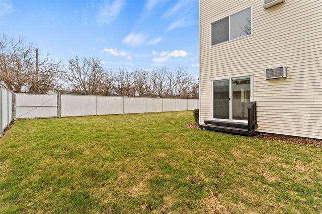 222 N Hutchinson Rd, Spokane Valley, WA 99212