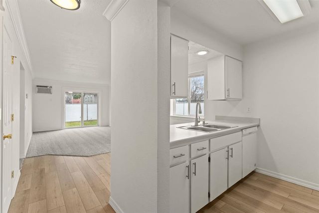 222 N Hutchinson Rd, Spokane Valley, WA 99212