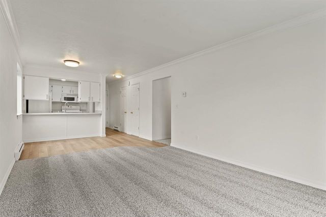 222 N Hutchinson Rd, Spokane Valley, WA 99212